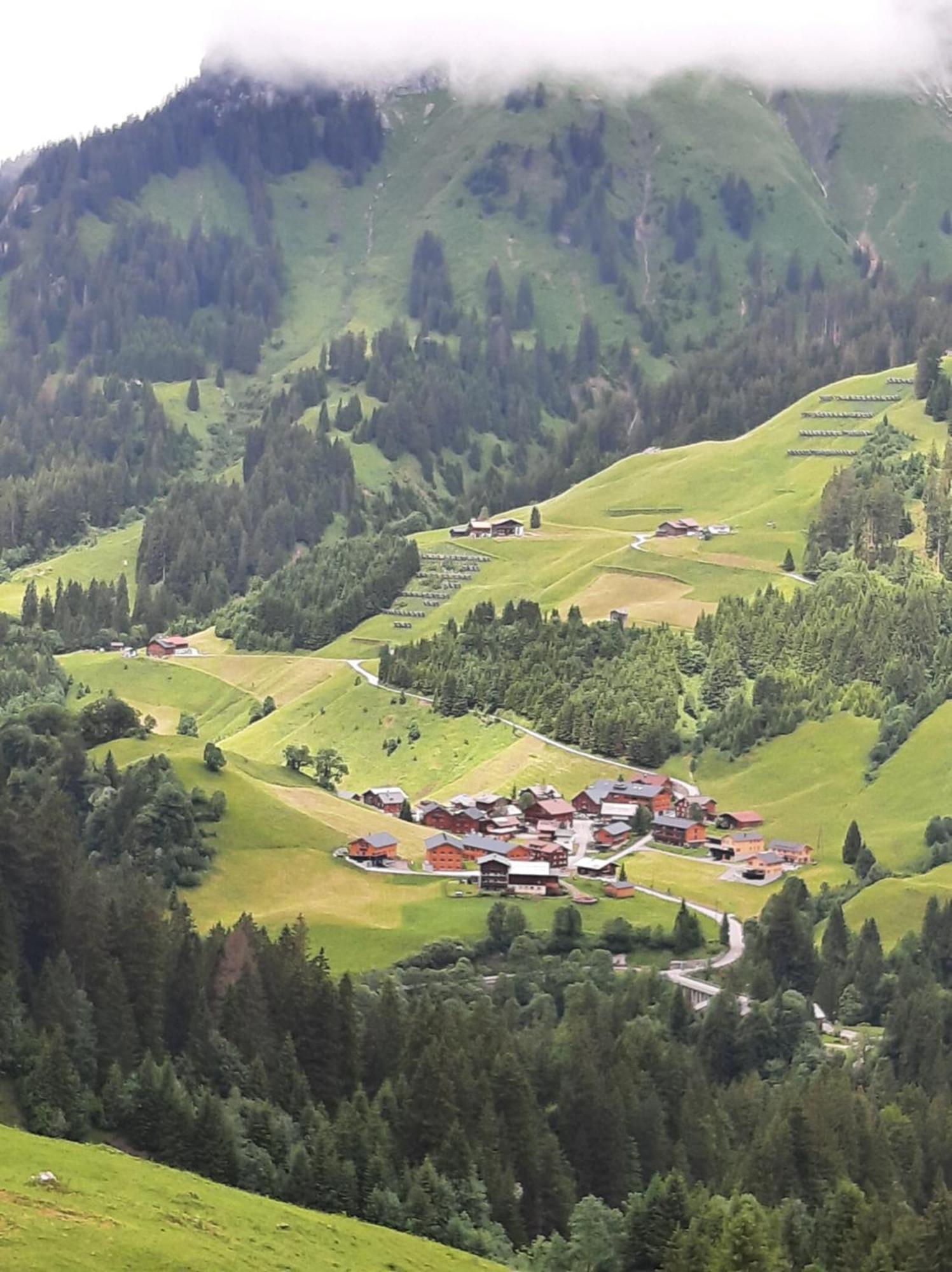 Alpin Chalet Schroecken Exterior photo